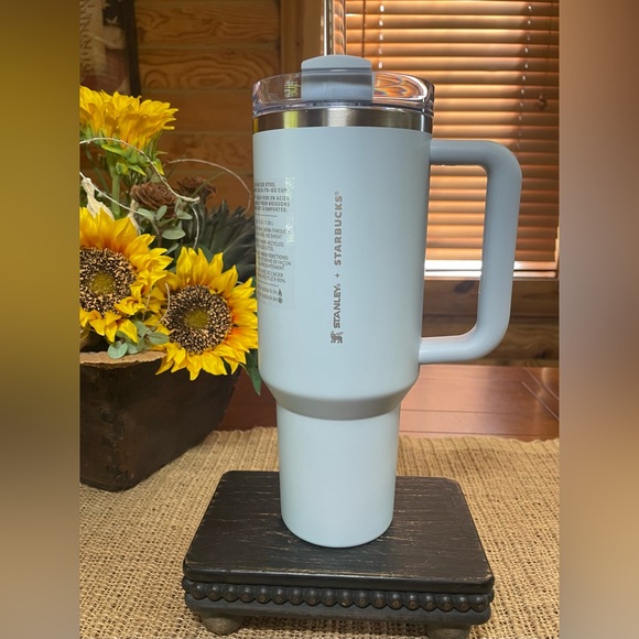 STARBUCKS x STANLEY NEW Spring Limited Edition 40oz Tumbler WILL SHIP TODAY! - Picture 2 of 9